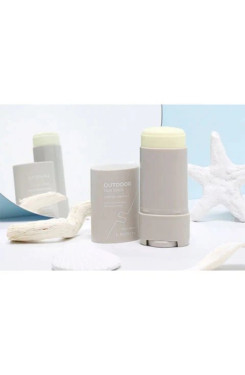 LA BONITA outdoor sun stick 25G Camelia, SPF50+ PA++++ Regular price $22.99 - Palace Buy