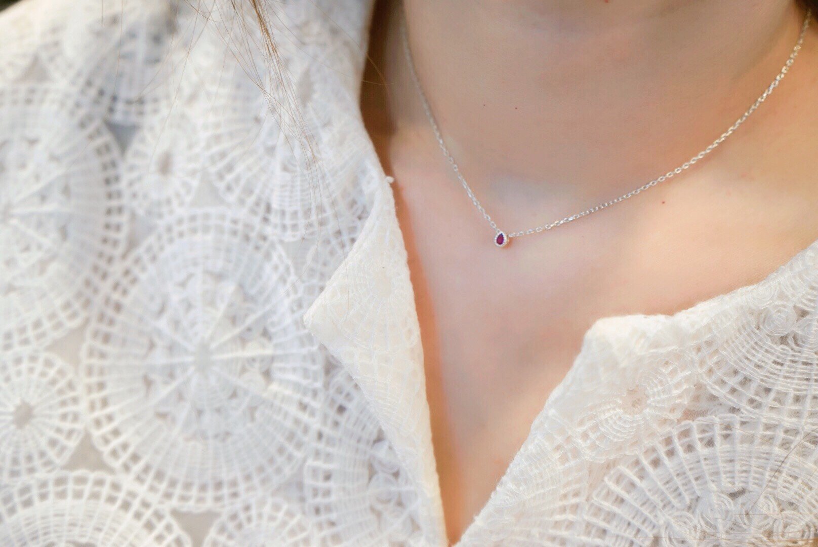 Noble Water Drop Pendant Necklac - 925 Sterling Silver (18K Gold plated) - Made in Korea - Palace Buy